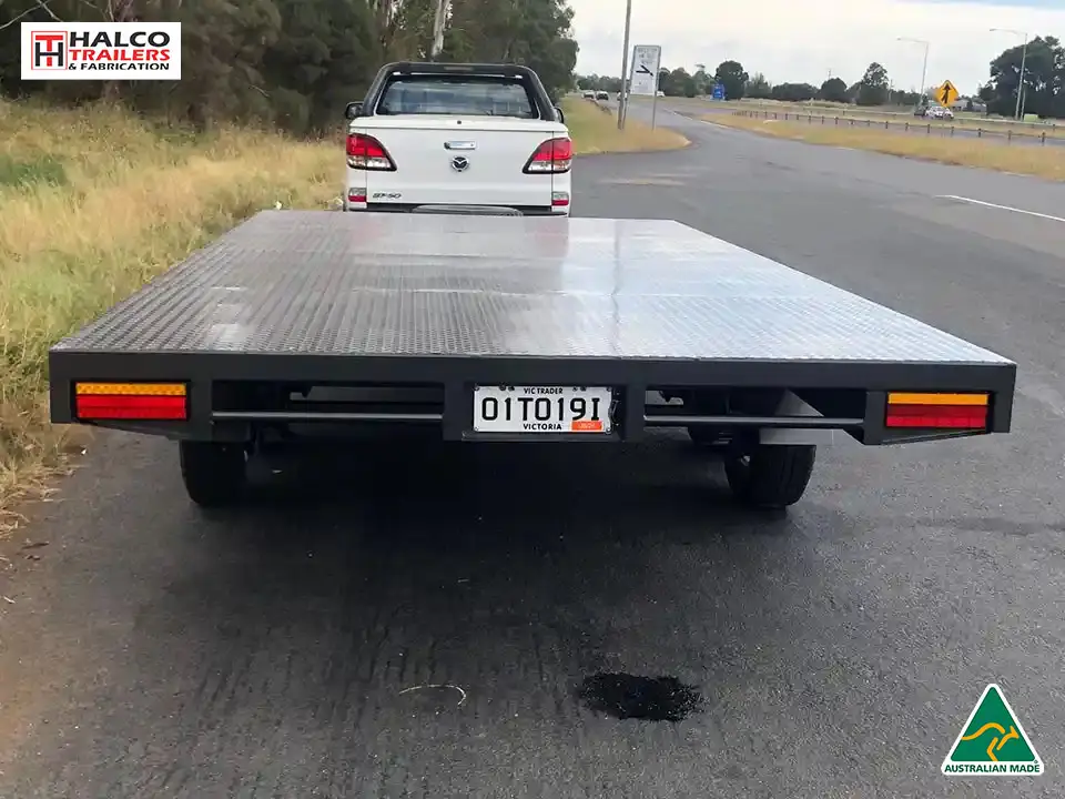 Why Flat Top Trailers for Sale Are Ideal for Trades, Farms, and Equipment