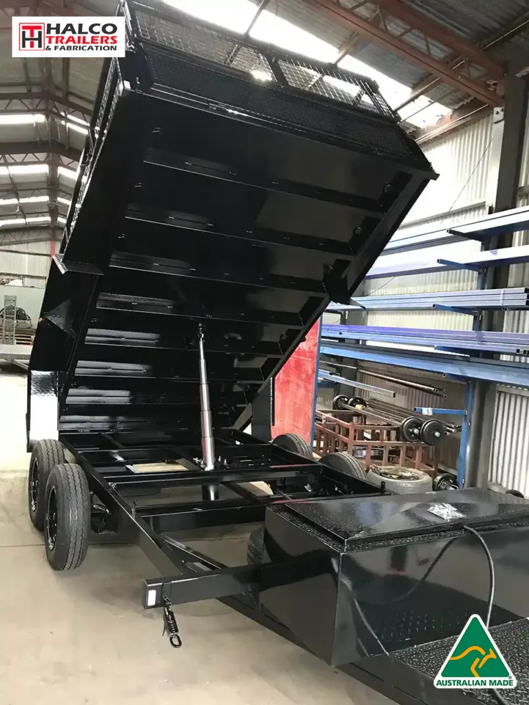 How Hydraulic Tipping Trailers Reduce Labour Costs on Job Sites